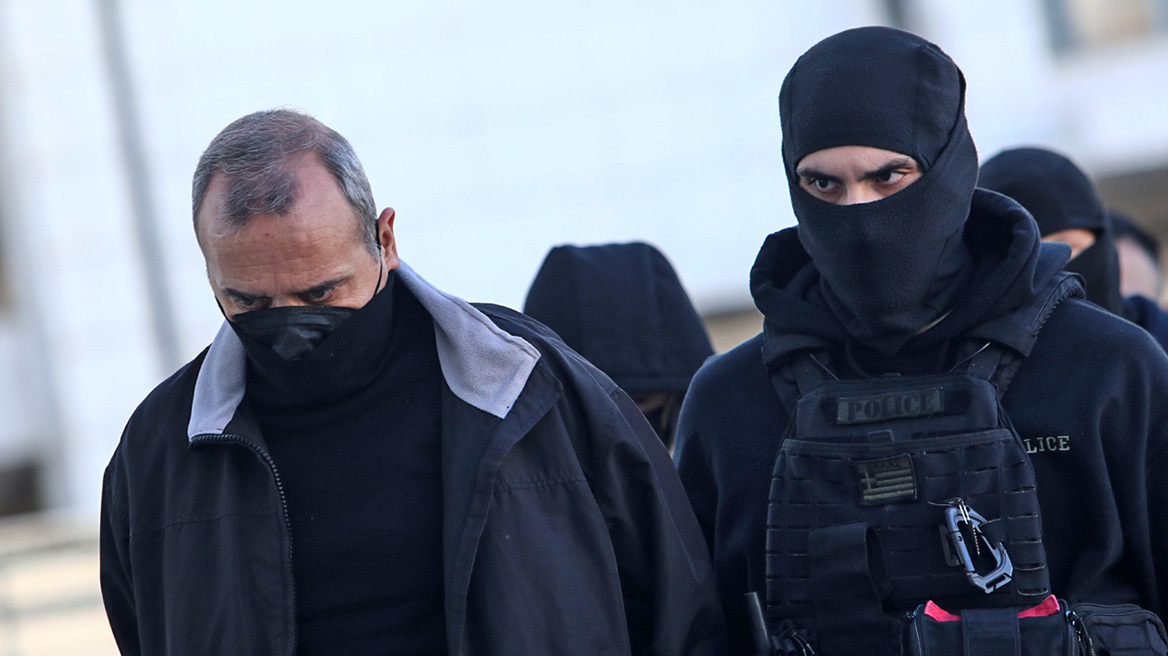 Κολωνός: Ένοχος ο Μίχος για όλες τις κατηγορίες και για τον βιασμό της 12χρονης – Αθώα η μητέρα