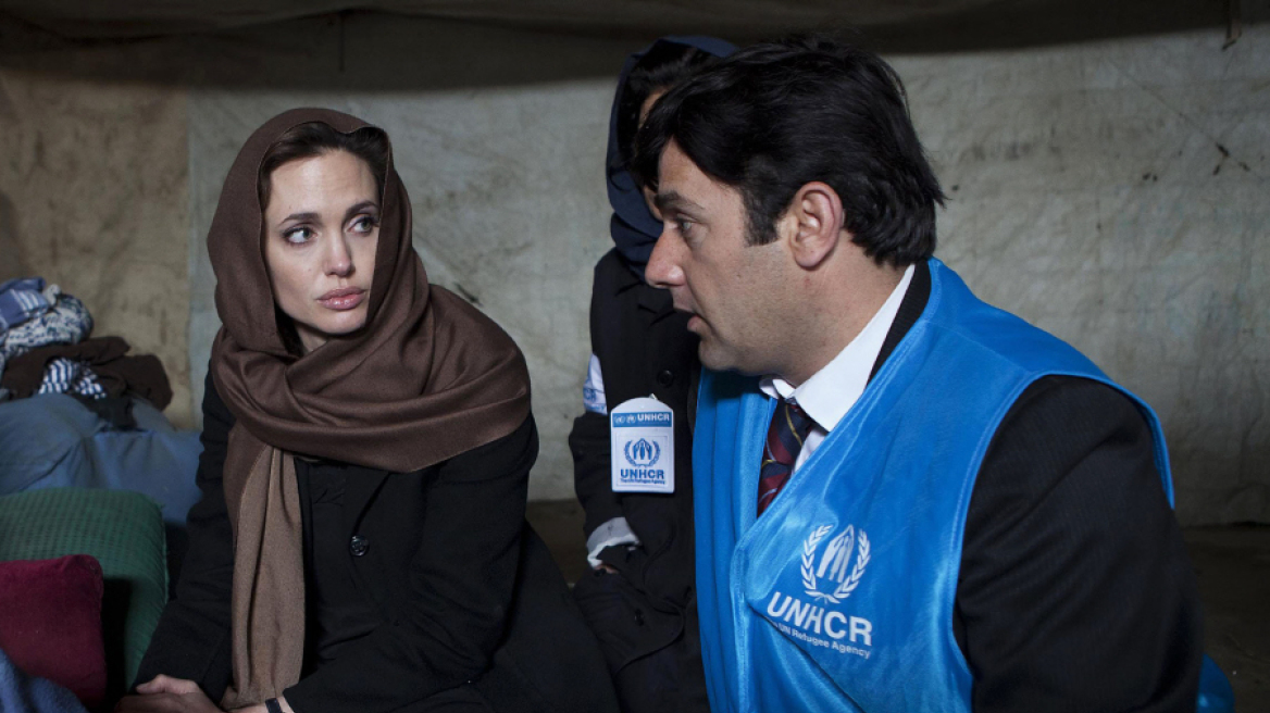 Angelina Jolie:  Ταξίδι στη Μέση Ανατολή 