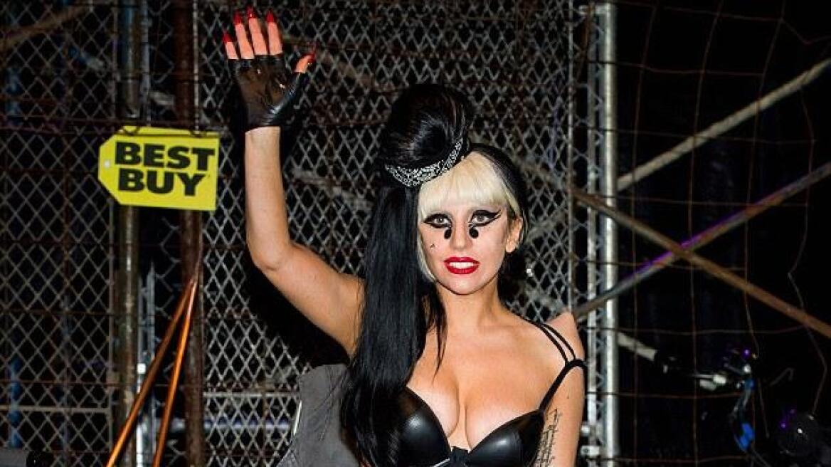 Τα «τερατάκια» της Gaga «έριξαν» το Amazon