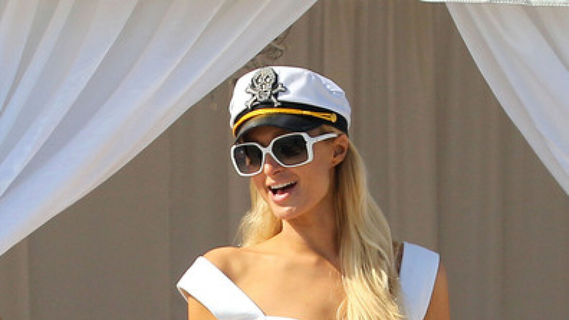 Paris Hilton: Μια ξανθιά πατριώτισσα