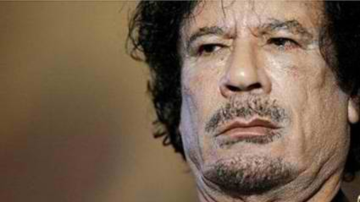 «Δε θα ανακληθεί το ένταλμα σύλληψης του Καντάφι»