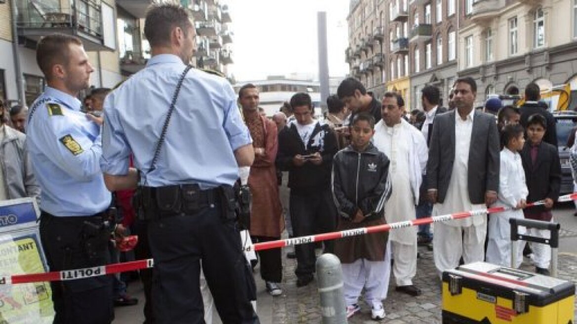Φονική επίθεση ενόπλου έξω από τέμενος στη Δανία