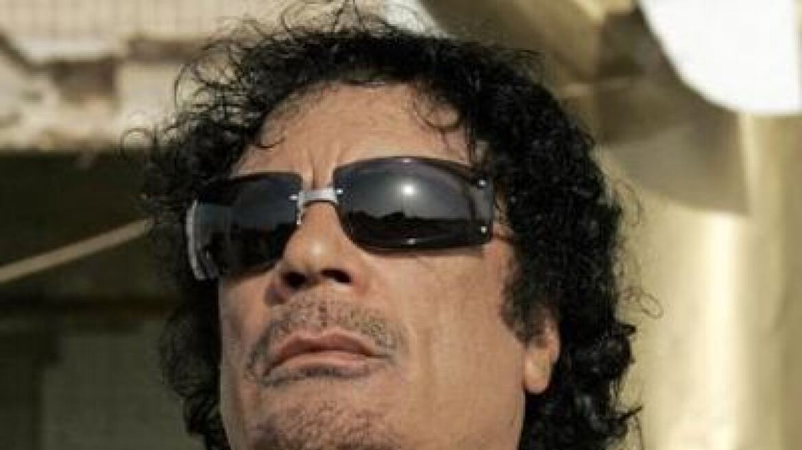 Βρέθηκε τρίτη χώρα που θα φιλοξενήσει την οικογένεια Καντάφι