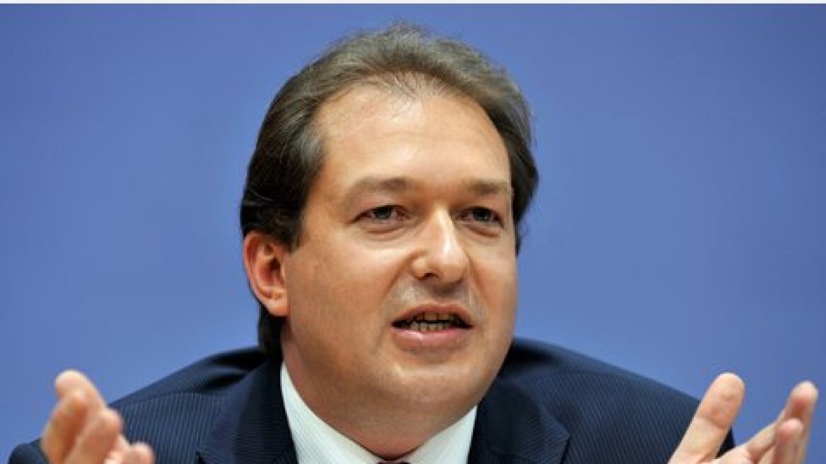«Αν η Ελλάδα δεν ανακάμψει, να εγκαταλείψει το ευρώ»