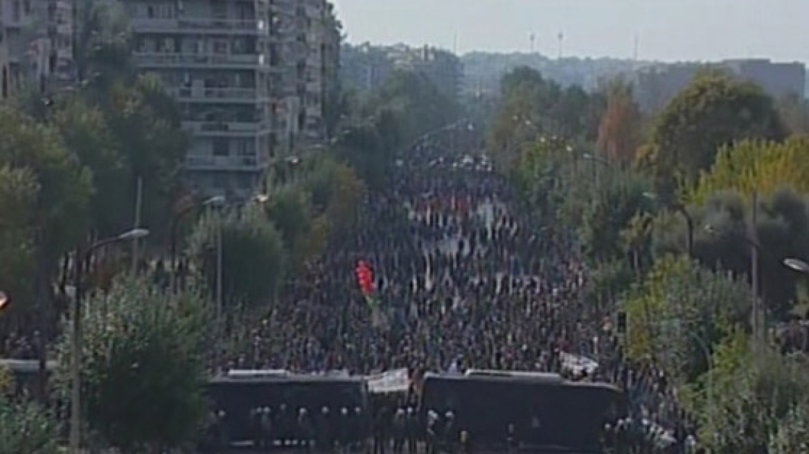 Πρωτοφανές! Ματαιώθηκε η στρατιωτική παρέλαση στη Θεσσαλονίκη!