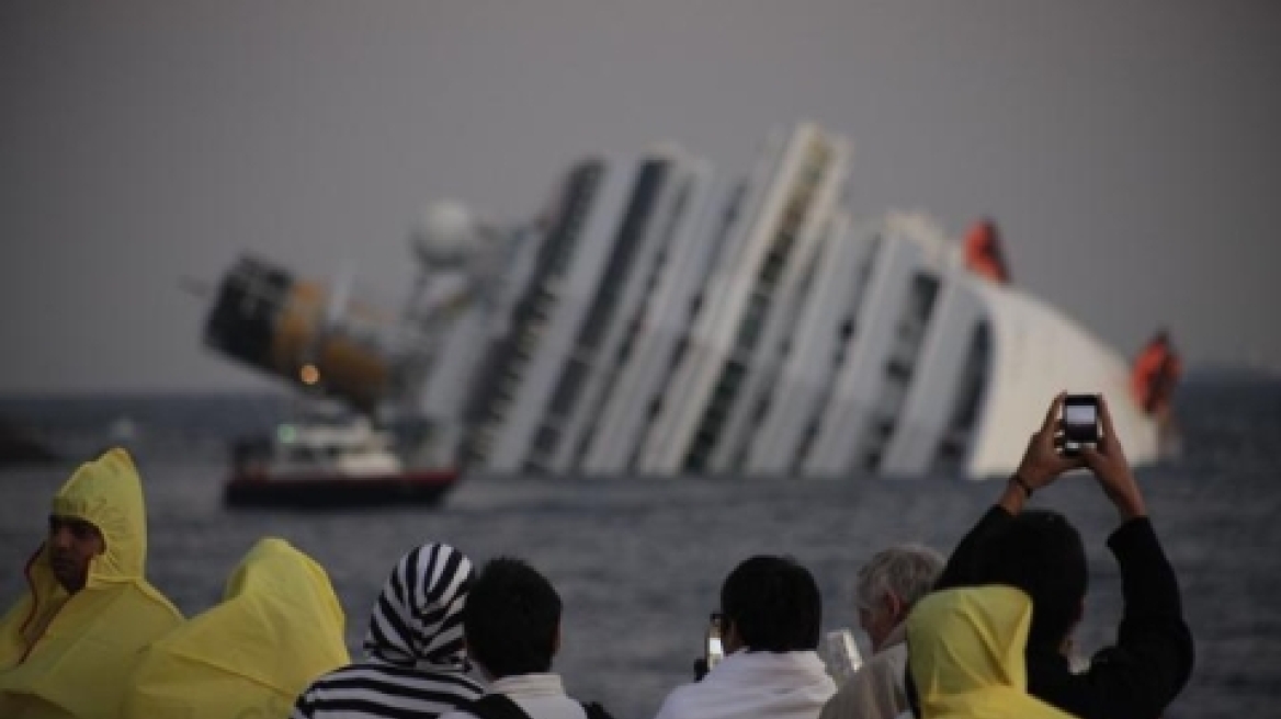 Τεράστια και η οικονομική ζημιά του ναυαγίου του Concordia 