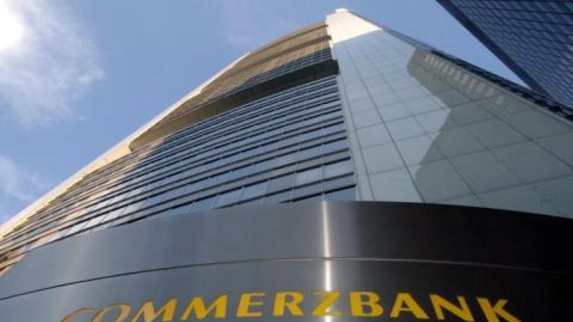 Commerzbank: Επιβίωση για την Ελλάδα μόνο εκτός ευρώ