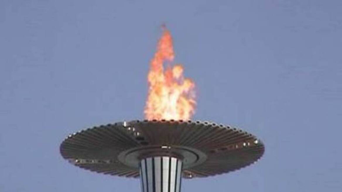Με παρέμβαση Αβραμόπουλου η ολυμπιακή φλόγα στο Καστελόριζο