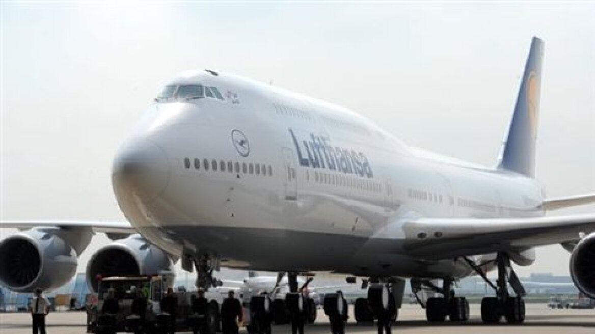 Η Lufthansa απολύει 3.500 εργαζόμενους!