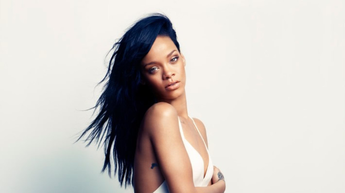 Rihanna: Η φωτογράφηση του «Harper’s Bazaar»