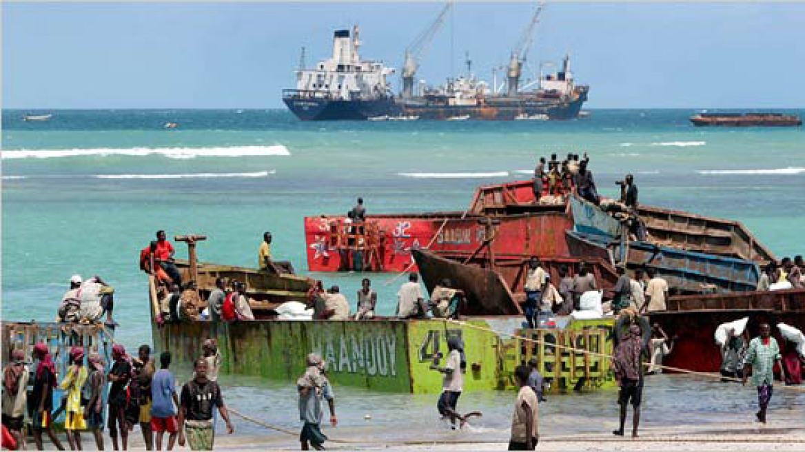  Μειώθηκαν οι επιθέσεις πειρατών το 2012