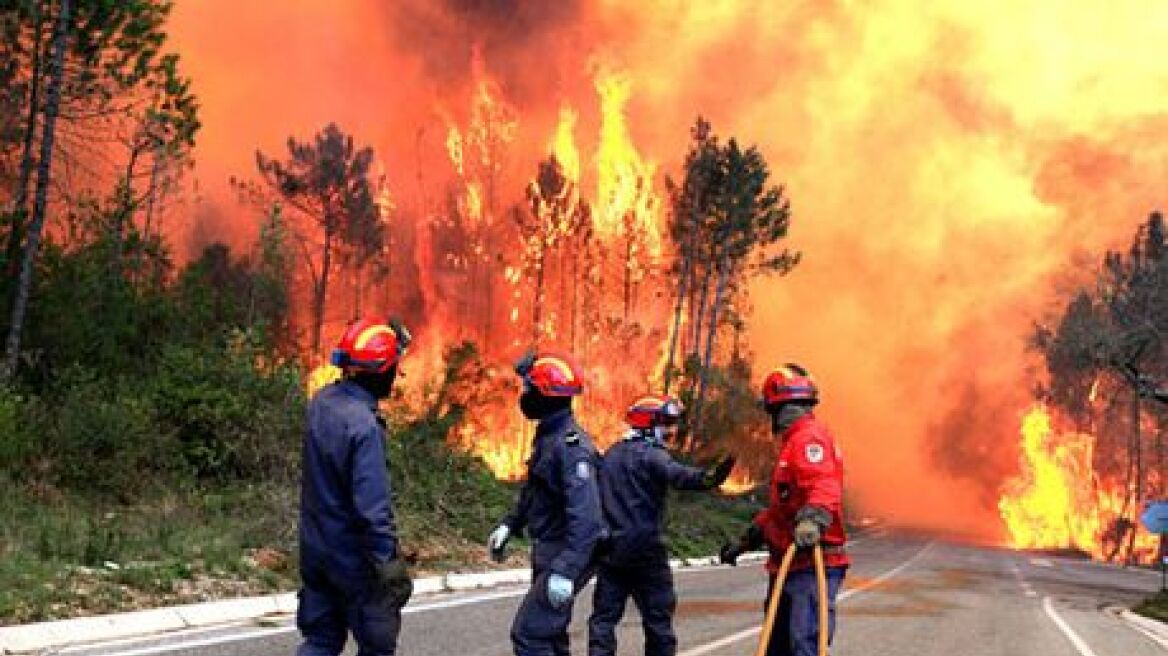 Περίπου 70 εστίες φωτιάς καίνε την Πορτογαλία 