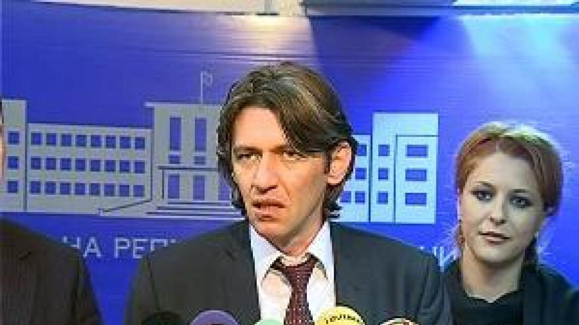 Αλβανός βουλευτής απείλησε ότι θα κάψει τη Βουλή των Σκοπίων!