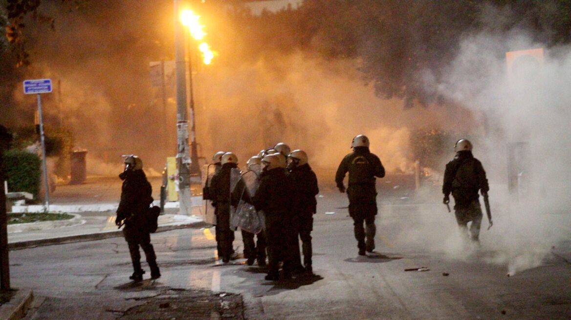 Θεσσαλονίκη: Δεκαέξι συλλήψεις και επτά προσαγωγές στα επεισόδια