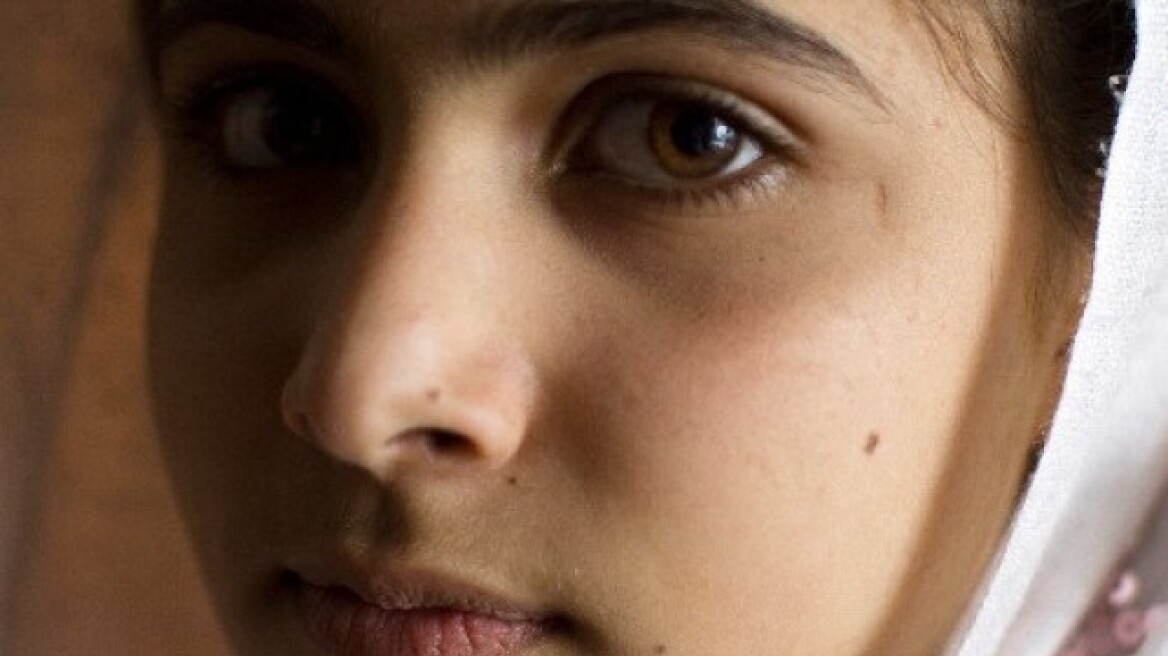 Malala: Επέζησε από τους Ταλιμπάν, κινδυνεύει με θανατική ποινή