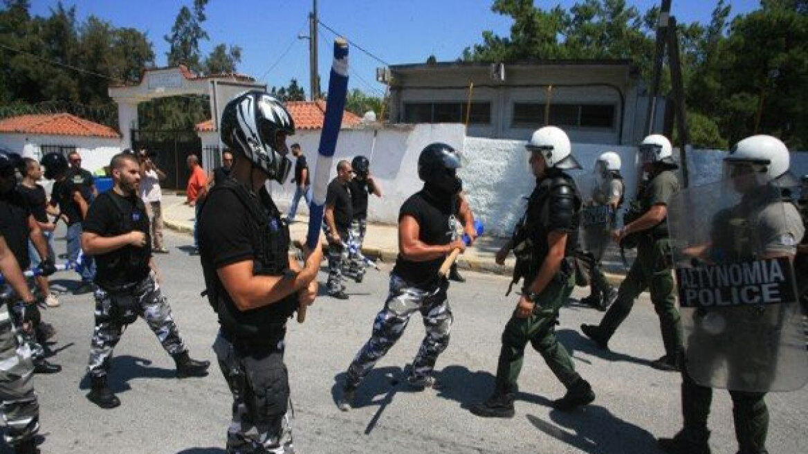 Ένταση και χημικά στο κέντρο φιλοξενίας αλλοδαπών στην Κόρινθο 