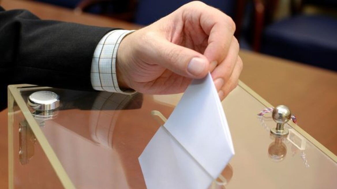 Κύπρος: Ψήφισαν οι τρεις βασικοί υποψήφιοι στις προεδρικές εκλογές