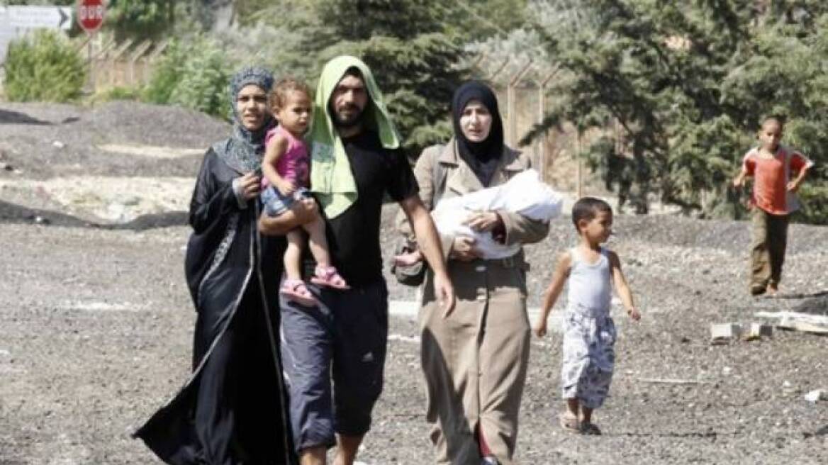 Περισσότεροι από 150.000 άνθρωποι εγκατέλειψαν τη Συρία
