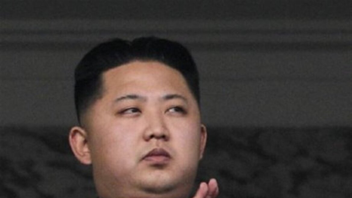 Το μανιφέστο του Χίτλερ δώρισε στους αξιωματούχους της βόρειας Κορέας ο Κιμ 