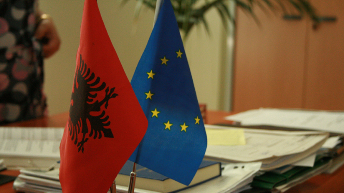 Πιθανώς μέσα στον Δεκέμβριο η υποψηφιότητα της Αλβανίας για ένταξη στην ΕΕ