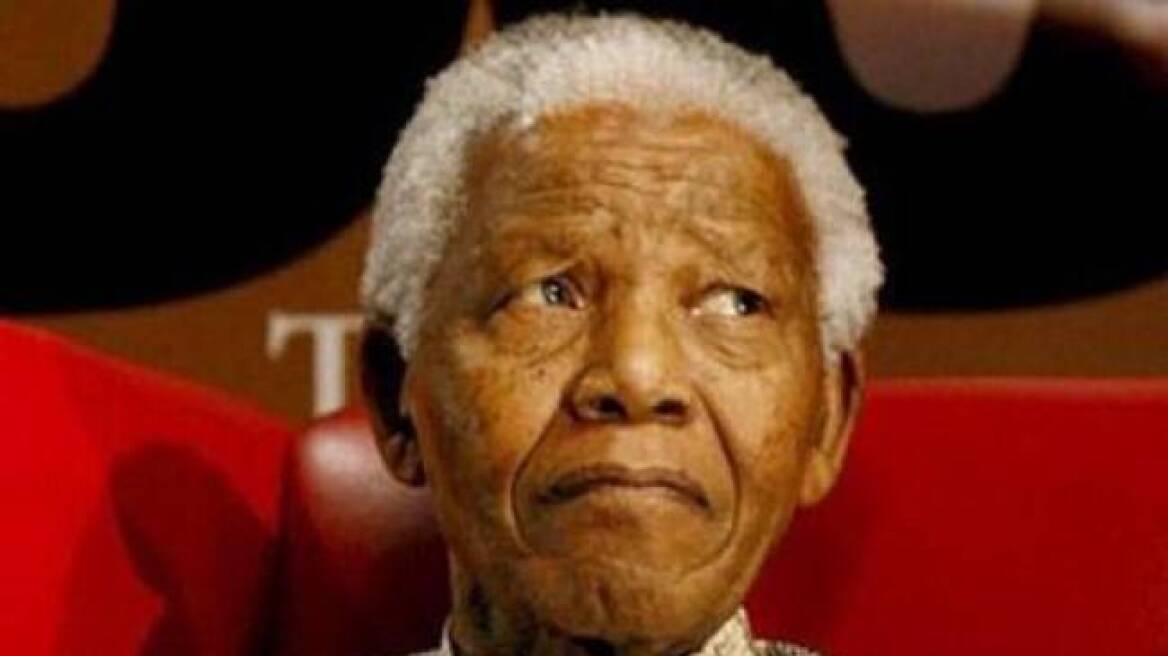 «Μην λερώνετε το όνομα του Μαντέλα», λέει ο πρώην αρχιεπίσκοπος του Κέιπ Τάουν