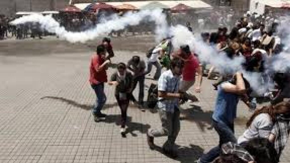 Τουρκία: Συγκρούσεις αστυνομικών - διαδηλωτών στο πάρκο Γκεζί 