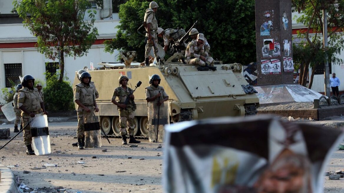 Υποστηρικτές του Μόρσι επιτέθηκαν στο κυβερνείο του Βόρειου Σινά