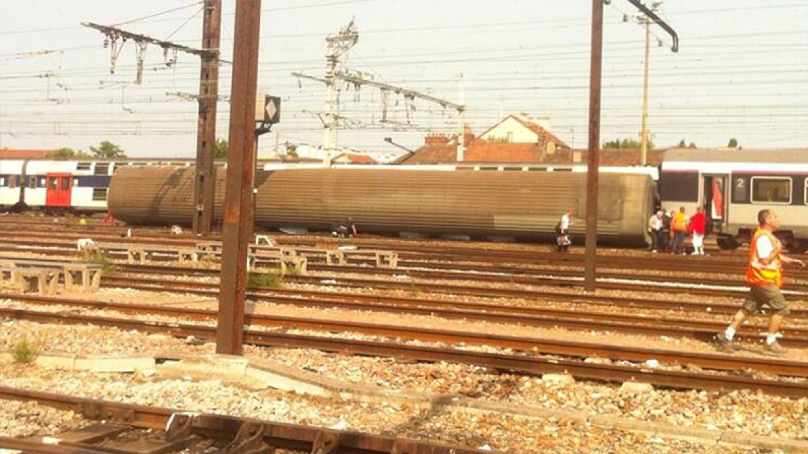 Σιδηροδρομική τραγωδία με έξι νεκρούς στη Γαλλία
