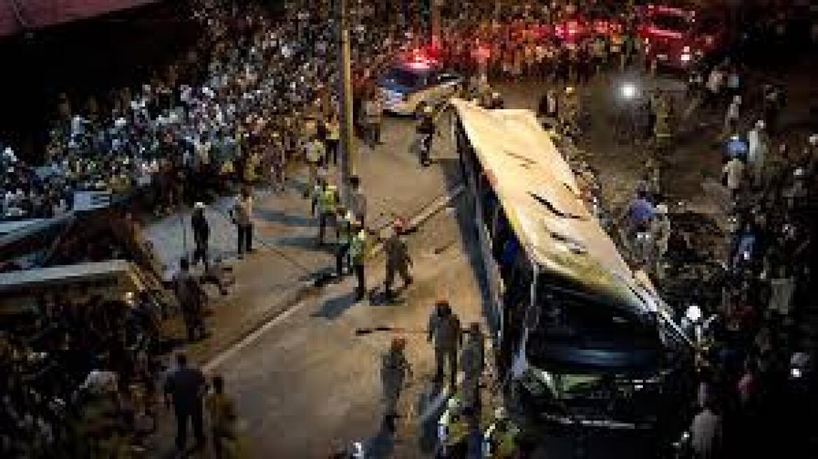 Τραγωδία με λεωφορείο που έπεσε από γέφυρα στη Βραζιλία