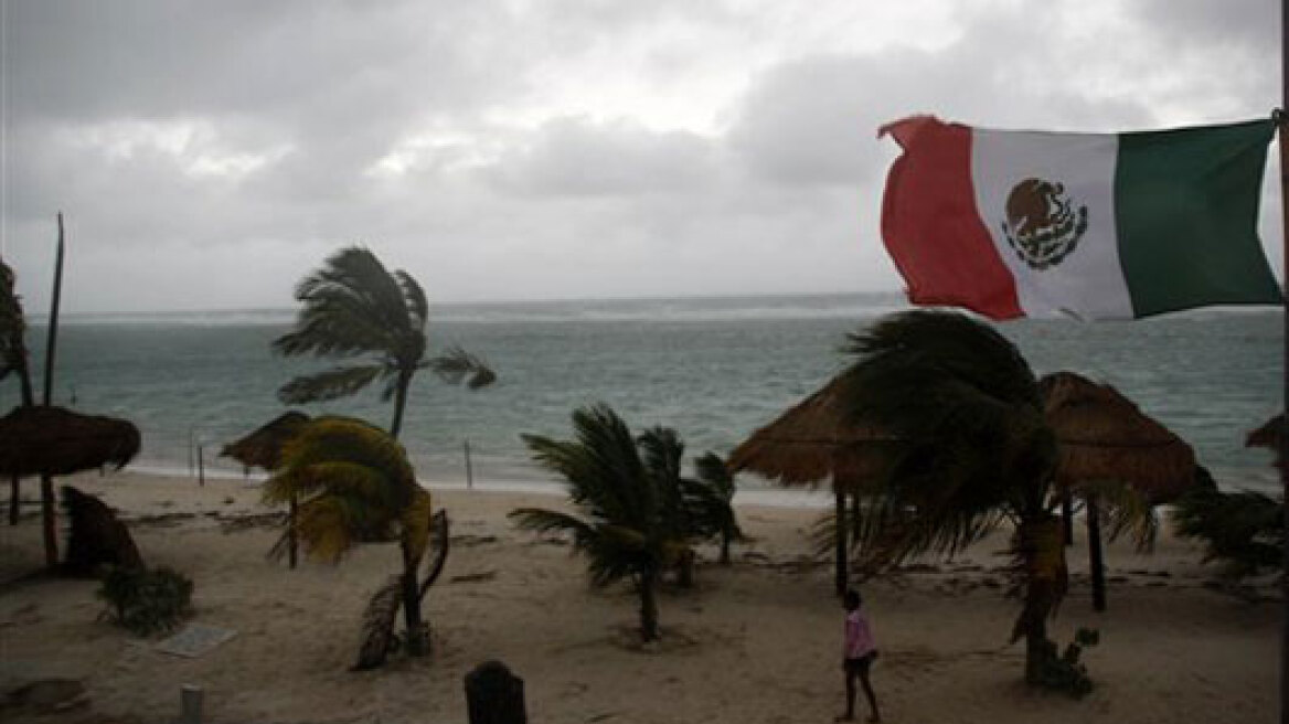 Μεξικό: Τουλάχιστον δεκατρείς νεκροί από την τροπική καταιγίδα Φέρναντ