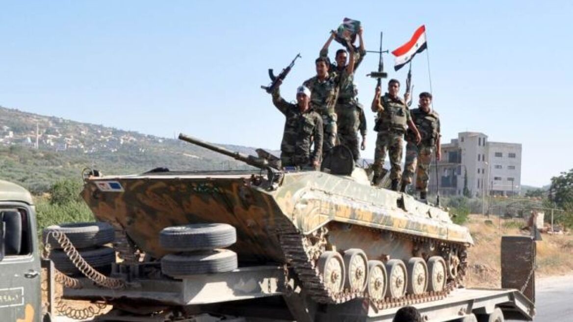 Ο συριακός στρατός μετακινεί πυραύλους Scud και εκκενώνει βάσεις 