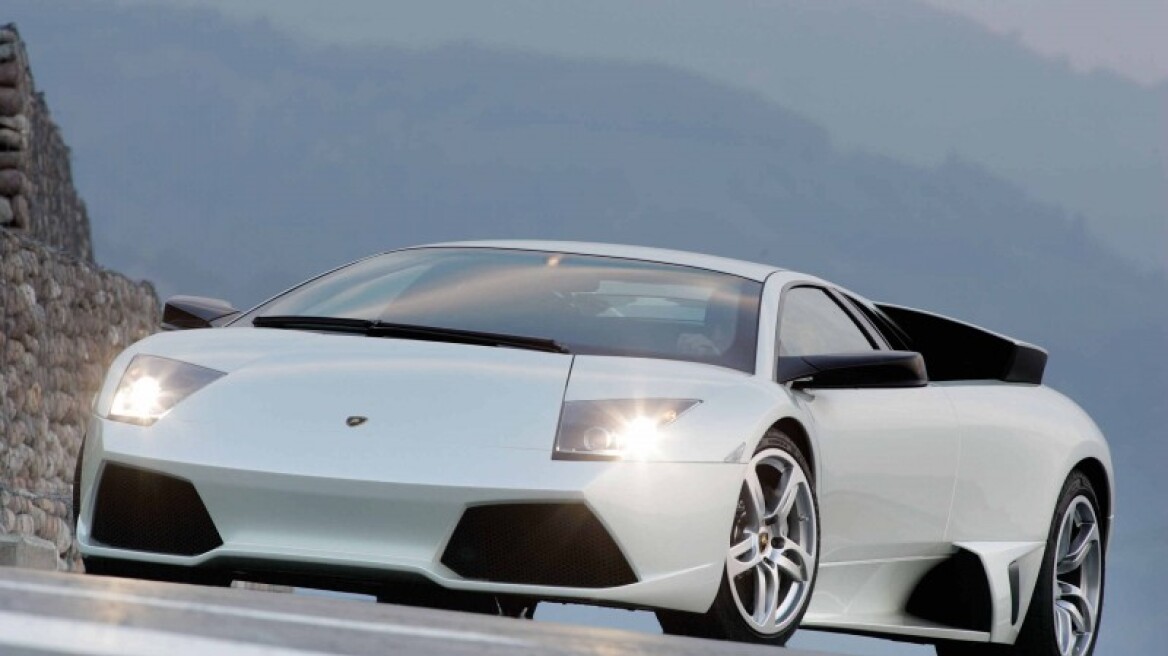 Συνέβη κι αυτό: Άνεργος με Lamborghini 6.500 κυβικών!