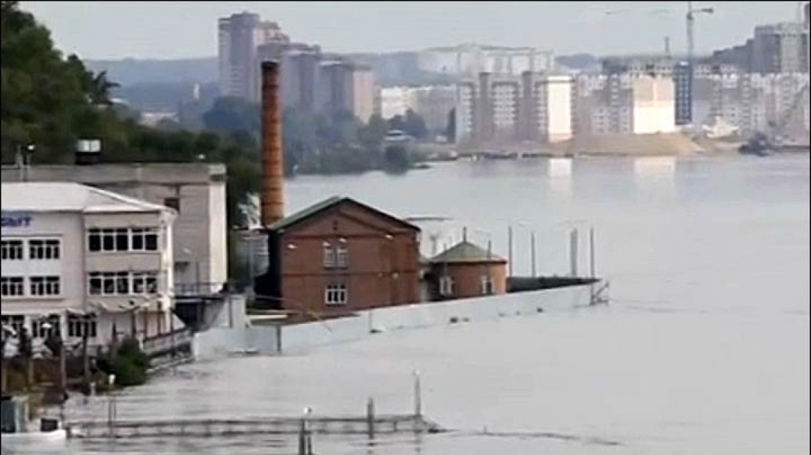 Οι πλημμύρες σαρώνουν τη ρωσική Άπω Ανατολή 