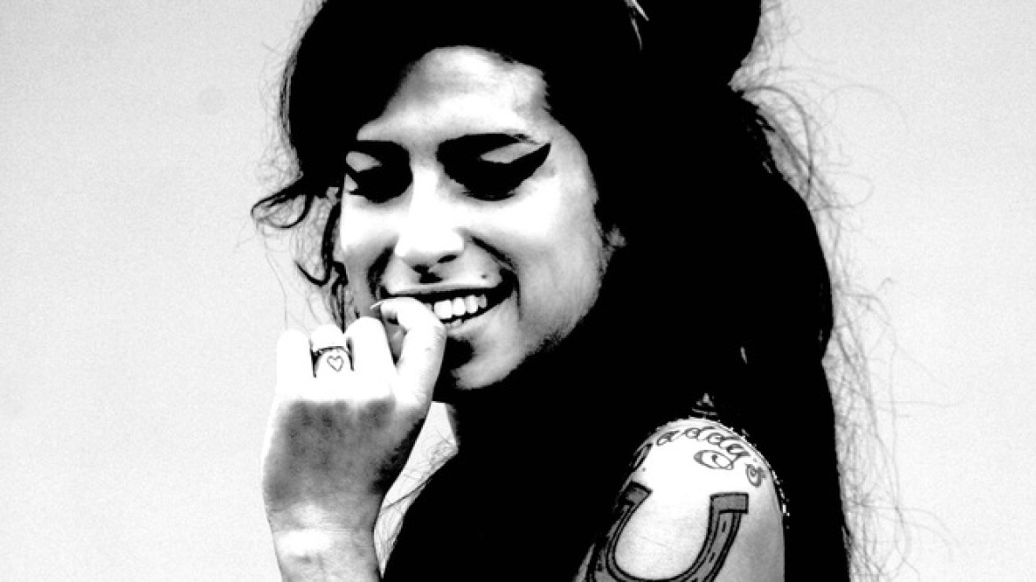 Η Amy Winehouse ζει μέσα από την τέχνη 