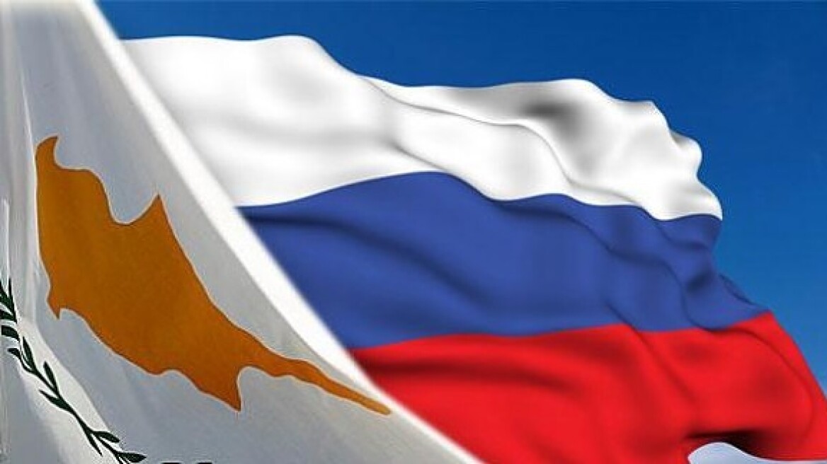 Κύπρος και Ρωσία υπέγραψαν τη συμφωνία για «χαλάρωση» των όρων του δανείου