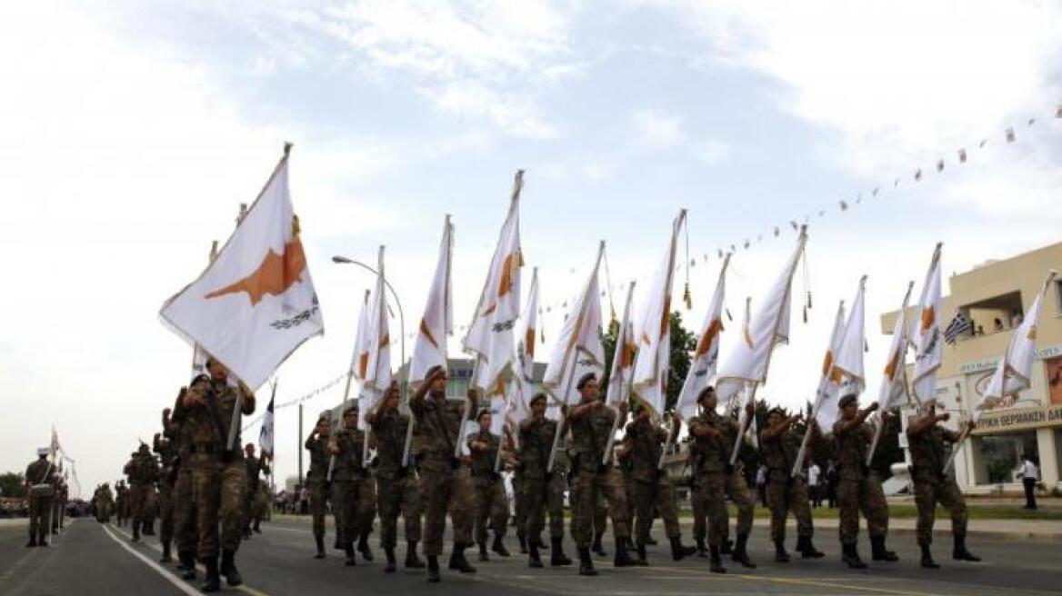 Λιτή η φετινή παρέλαση της επετείου ανακήρυξης της Κυπριακής Δημοκρατίας