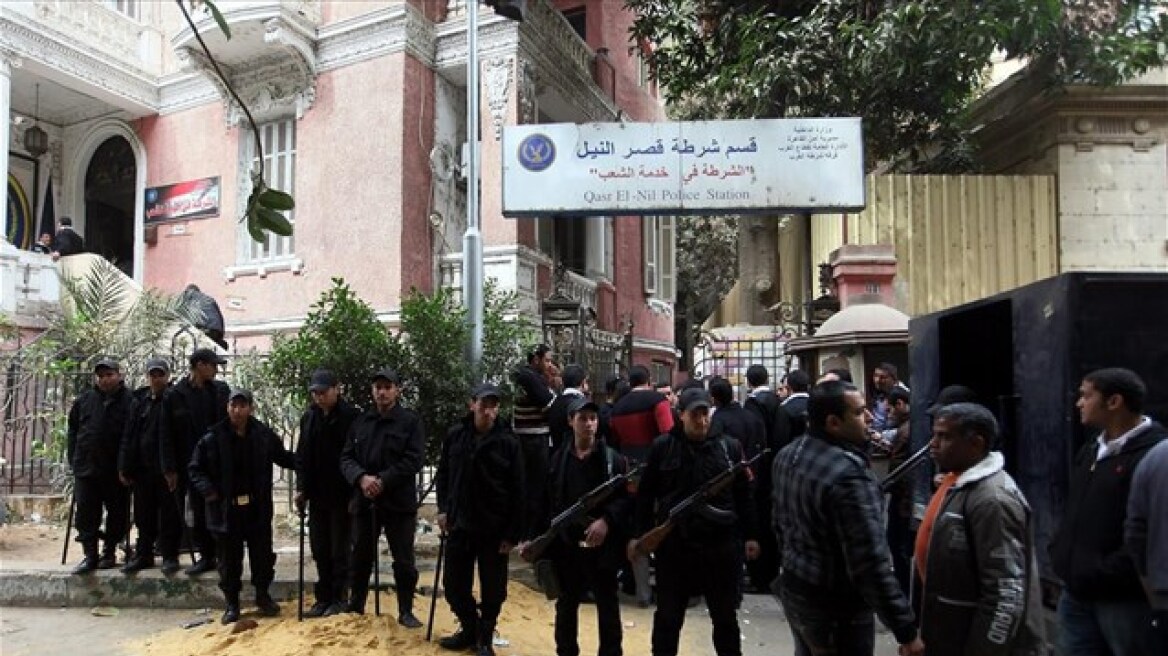 Γάλλος υπήκοος δολοφονήθηκε μέσα σε αστυνομικό τμήμα στο Κάιρο 