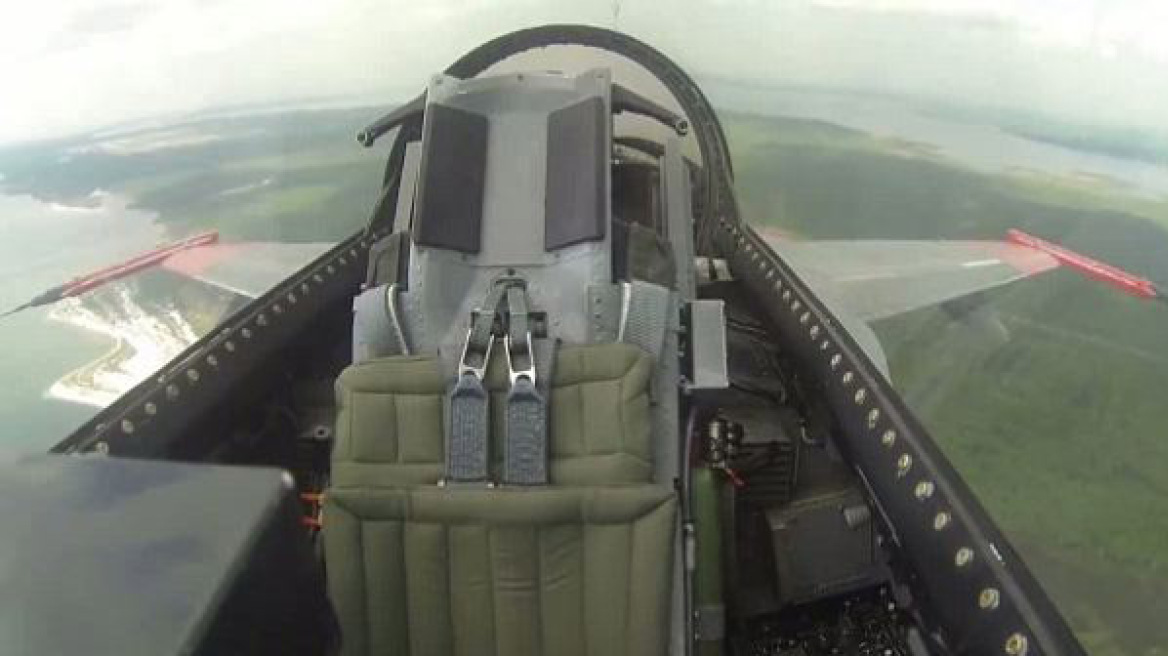 F16 χωρίς πιλότους: Δείτε την πρώτη πτήση του μη επανδρωμένου μαχητικού