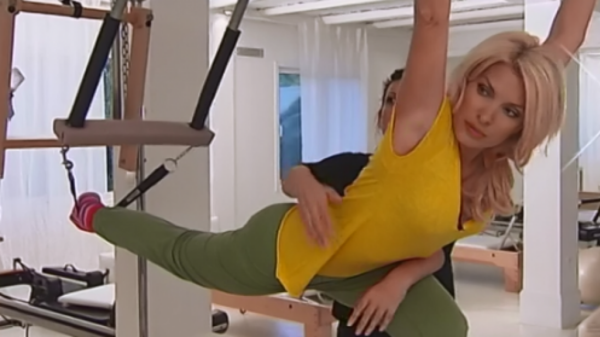 Δείτε την Ελένη Μενεγάκη να κάνει pilates on camera 