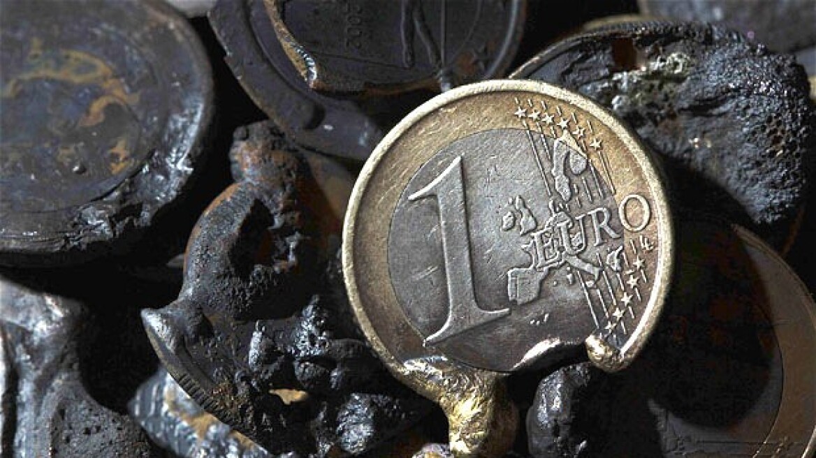 Financial Times: Το 2014 αρχίζει η διάλυση του ευρώ, εκτός αν...