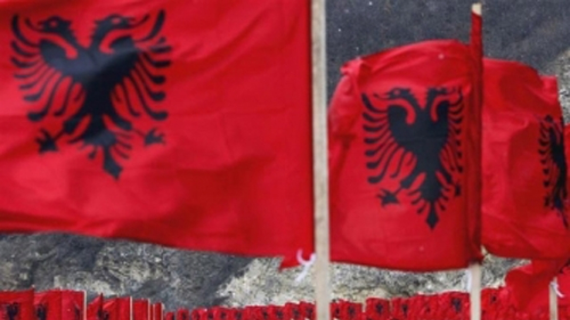Η Αλβανία θα μειώσει τον αριθμό των ενόπλων δυνάμεων 