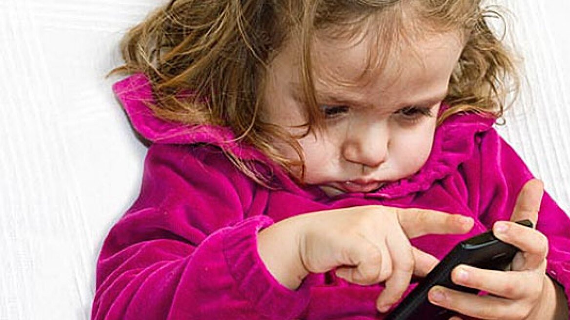 Οι επιπτώσεις της υπερβολικής χρήσης κινητού στα παιδιά