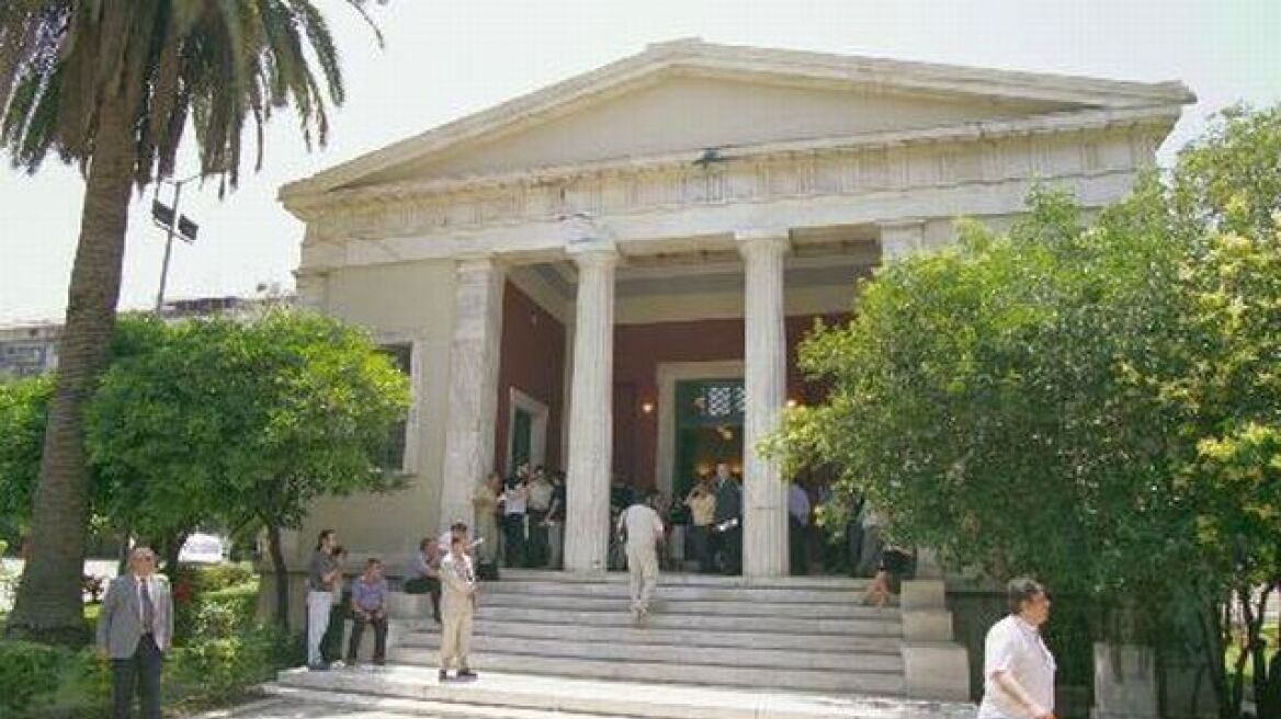 Συνεχίζεται το απίστευτο αλαλούμ σε Πανεπιστήμιο Αθηνών και Πολυτεχνείο