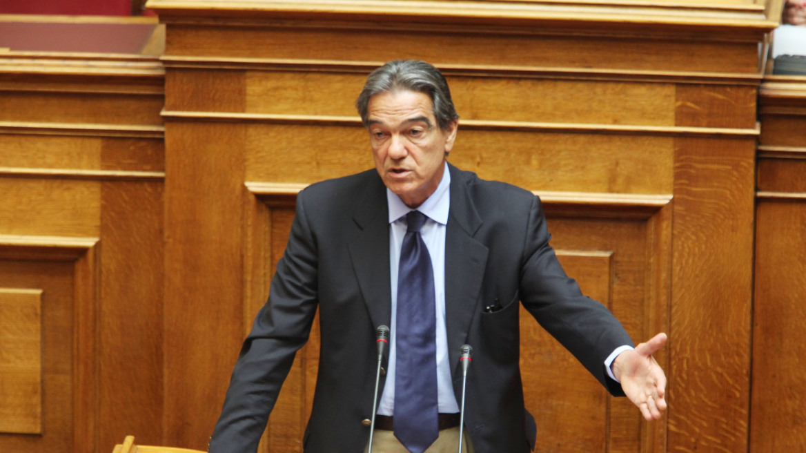 Παραιτήθηκε ο Σηφουνάκης από εισηγητής της ΚΟ του ΠΑΣΟΚ σε θέματα ναυτιλίας
