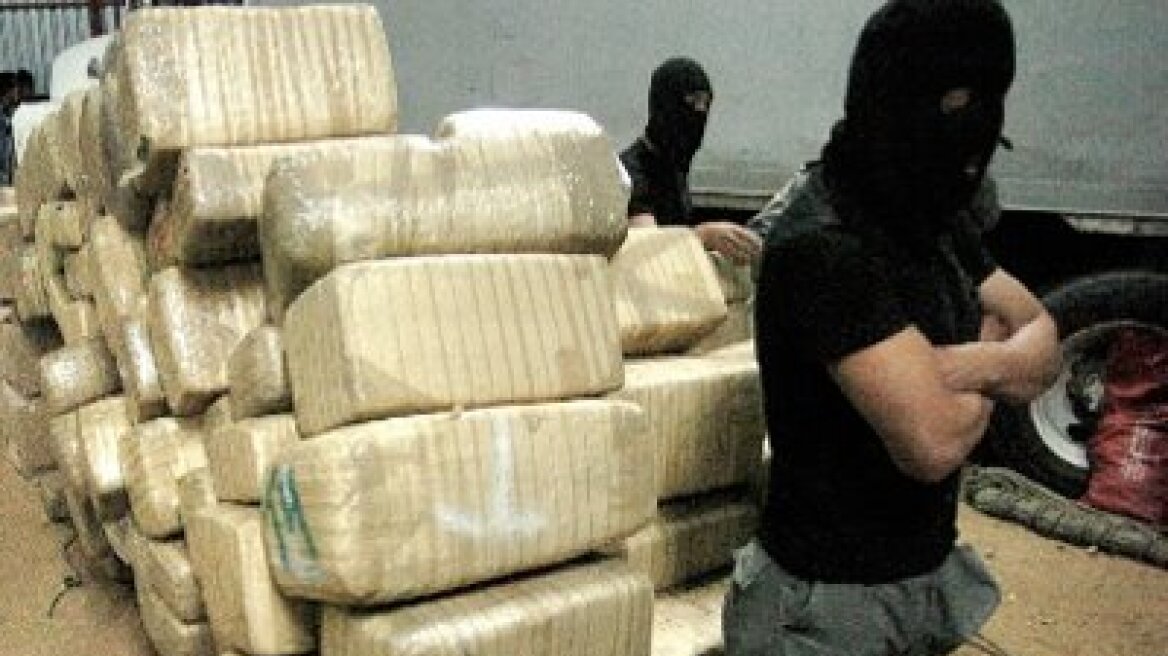 Ναύπακτος: Μπλόκο σε 1,2 τόνους χασίς από τη Διώξη Ναρκωτικών