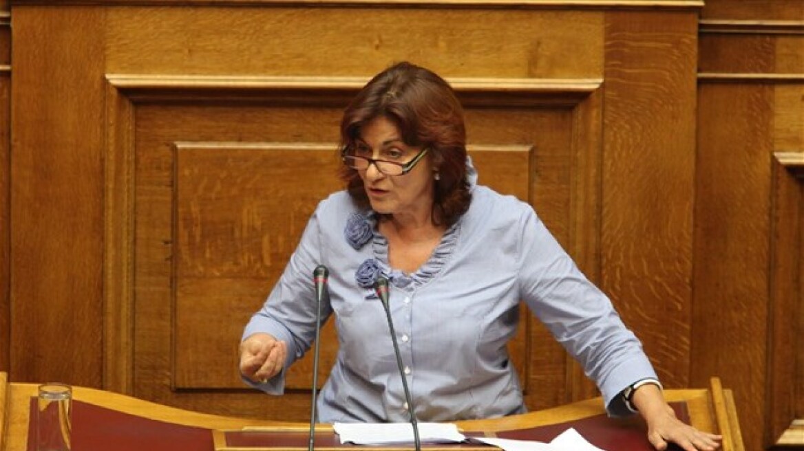 Παραίτηση Αρβανιτόπουλου ζητά η βουλευτής του ΣΥΡΙΖΑ Θ. Φωτίου