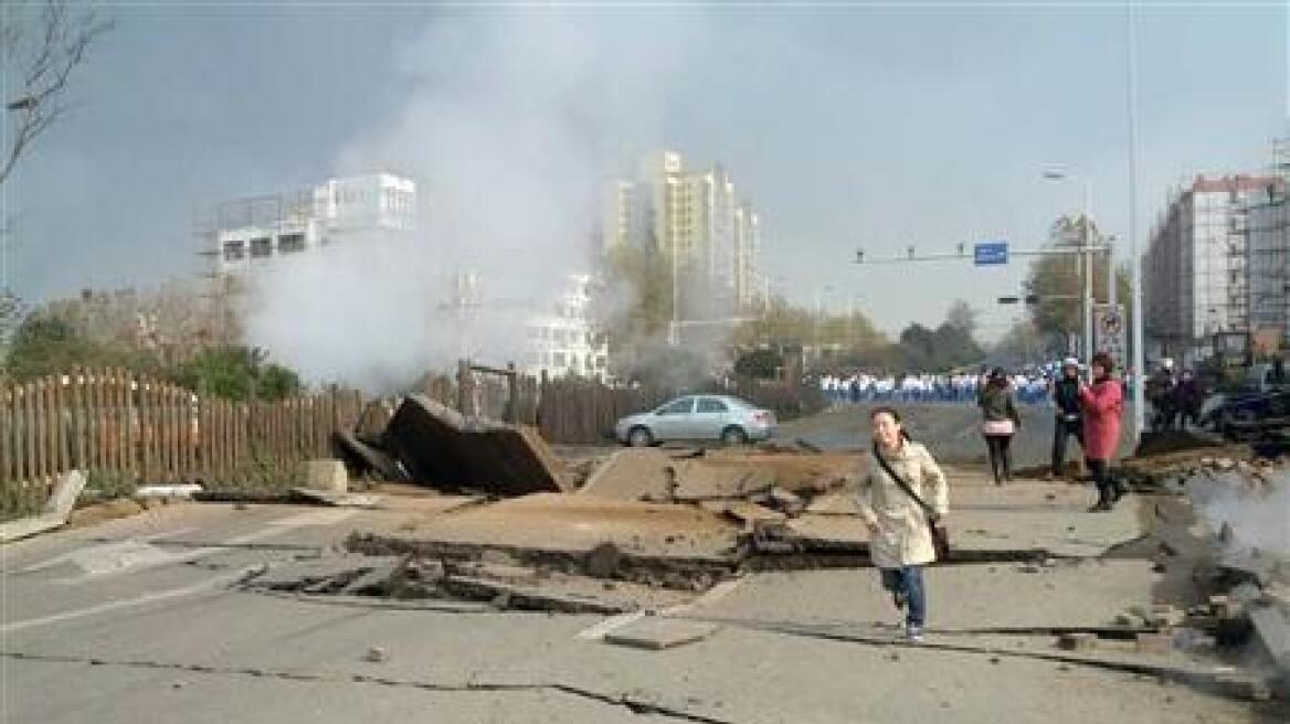 Κίνα: Έκρηξη σε πετρελαιαγωγό της Sinopec με τουλάχιστον 35 νεκρούς 