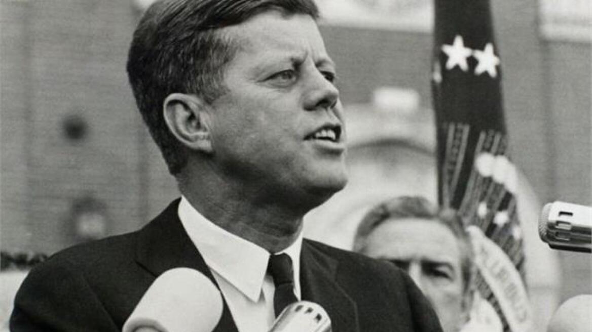 Ιστορικά αντικείμενα του JFK δημοπρατήθηκαν για 500.000 δολάρια!