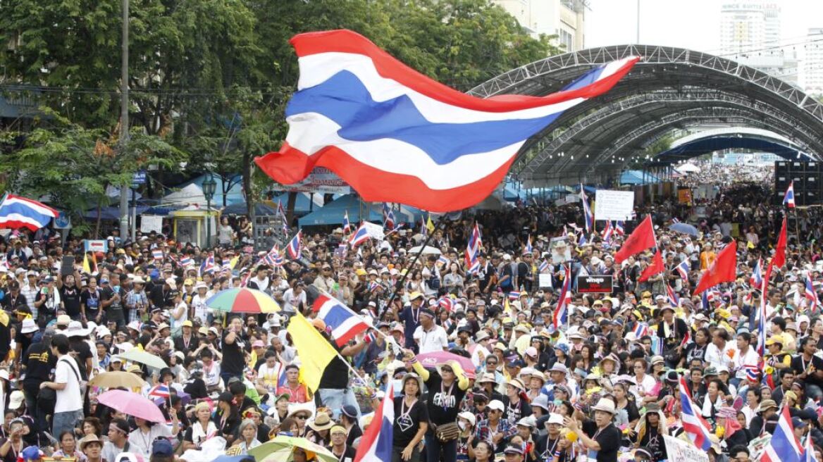 Ταϊλάνδη: Διαδηλωτές κατέλαβαν και δεύτερο υπουργείο 