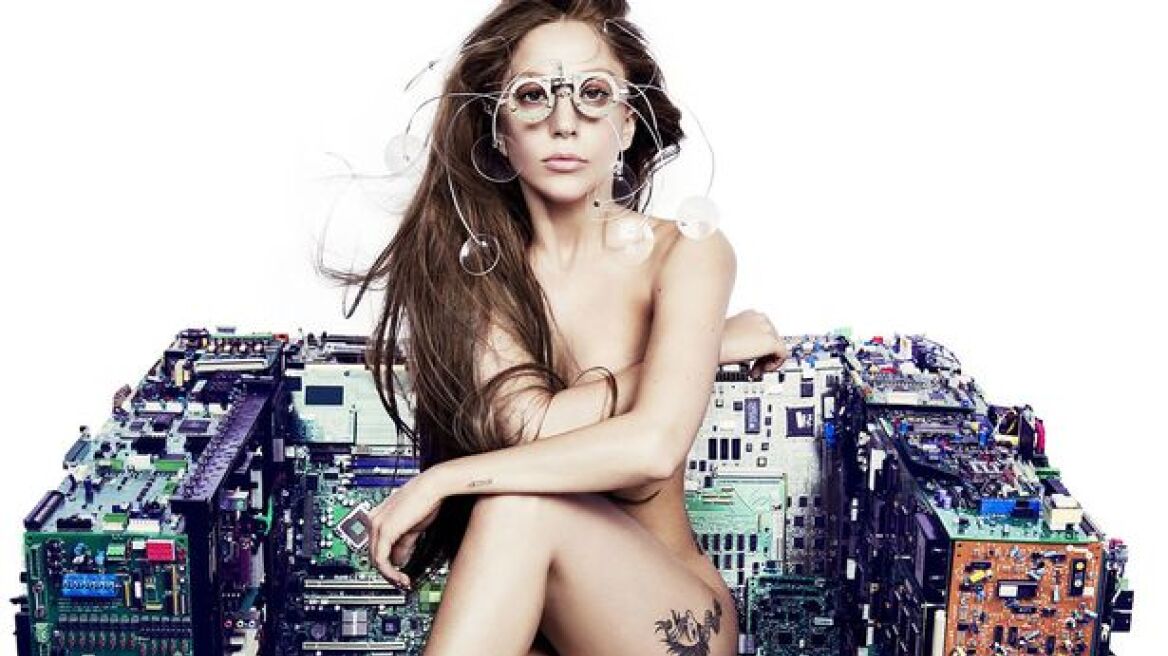 Ιαπωνία: Έκαναν τη Gaga κούκλα σε... ανθρώπινες διαστάσεις!
